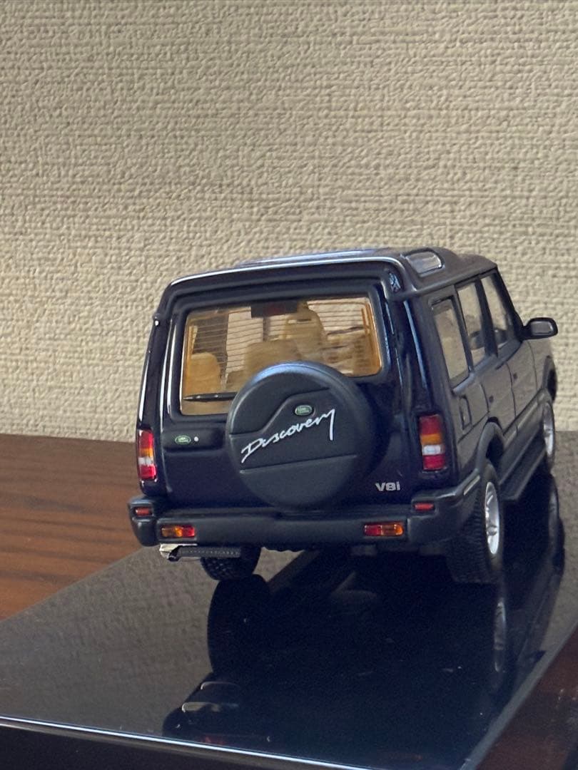 ゴ*ン様 オートアート ランドローバー ディスカバリー 1/43 ミニカー　19
