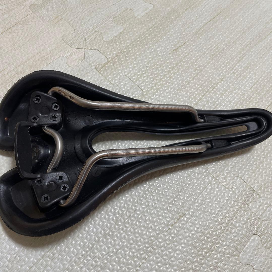 SELLE SMP（セラ エスエムピー） HELL（ヘル） サドル　ブラック
